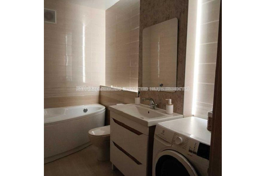 Продам квартиру, Пискуновский пер. , 3 кім., 82 м², авторский дизайн 