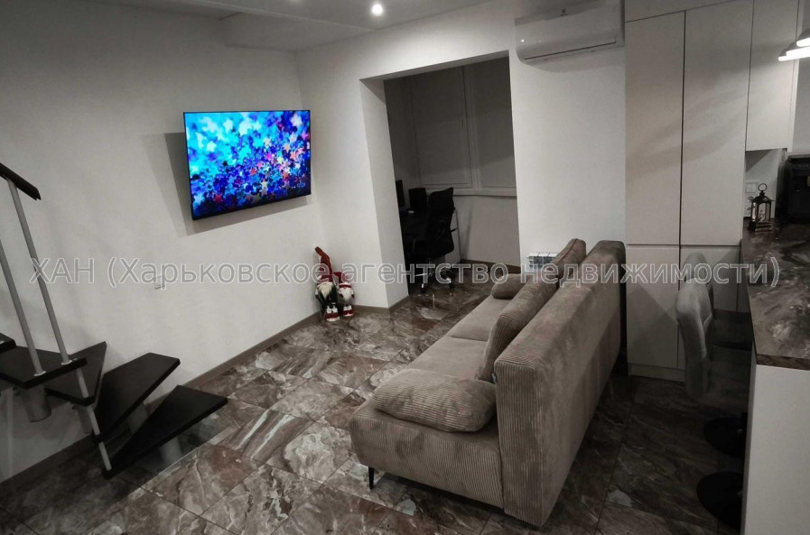 Продам квартиру, Пискуновский пер. , 3 кім., 82 м², авторский дизайн 