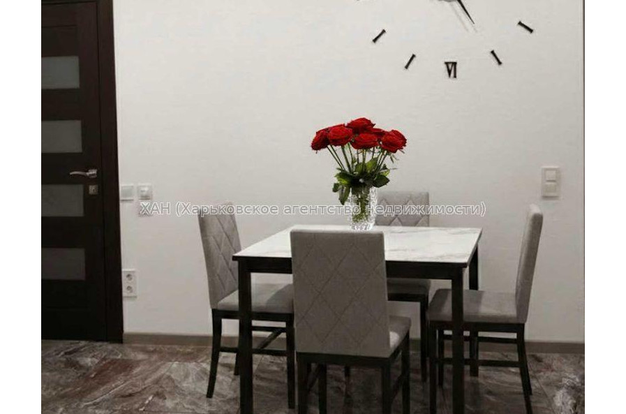 Продам квартиру, Пискуновский пер. , 3 кім., 82 м², авторский дизайн 