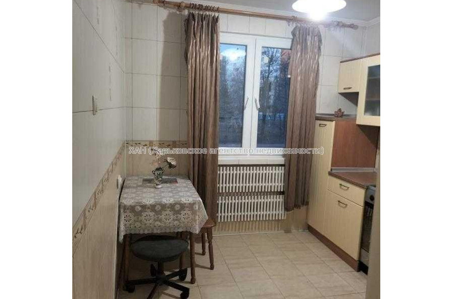 Продам квартиру, Метростроителей ул. , 11 , 2 кім., 52 м², евроремонт 