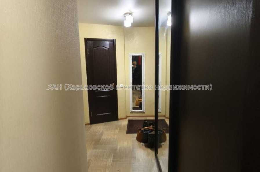 Продам квартиру, Шариковая ул. , 2 кім., 50 м², капитальный ремонт 