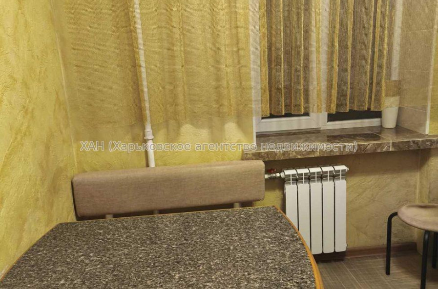 Продам квартиру, Шариковая ул. , 2 кім., 50 м², капитальный ремонт 