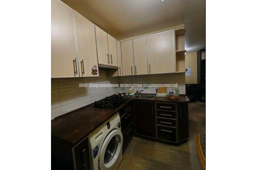 Продам квартиру, Шариковая ул. , 2 кім., 50 м², капитальный ремонт 