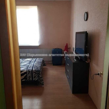 Продам квартиру, Александровский просп. , 2  ком., 65 м², капитальный ремонт 