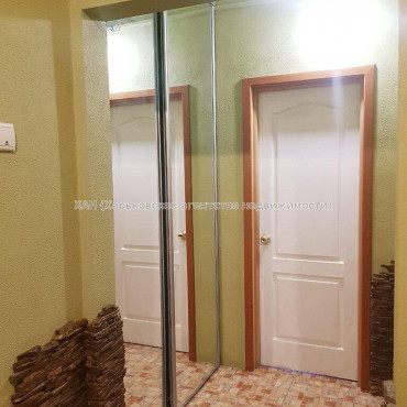 Продам квартиру, Александровский просп. , 2 кім., 65 м², капитальный ремонт 