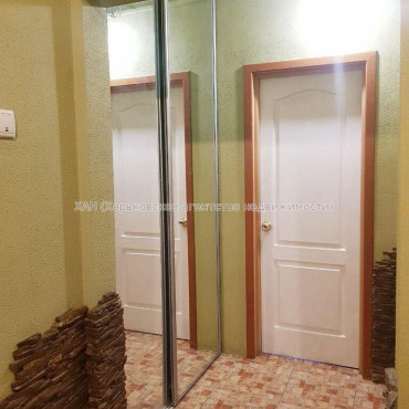Продам квартиру, Александровский просп. , 2 кім., 65 м², капитальный ремонт 