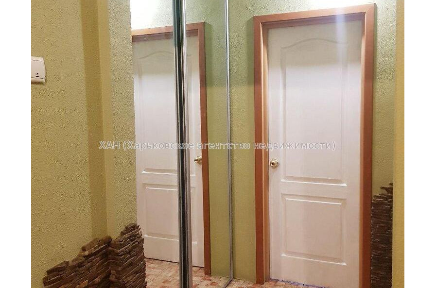 Продам квартиру, Александровский просп. , 2 кім., 65 м², капитальный ремонт 