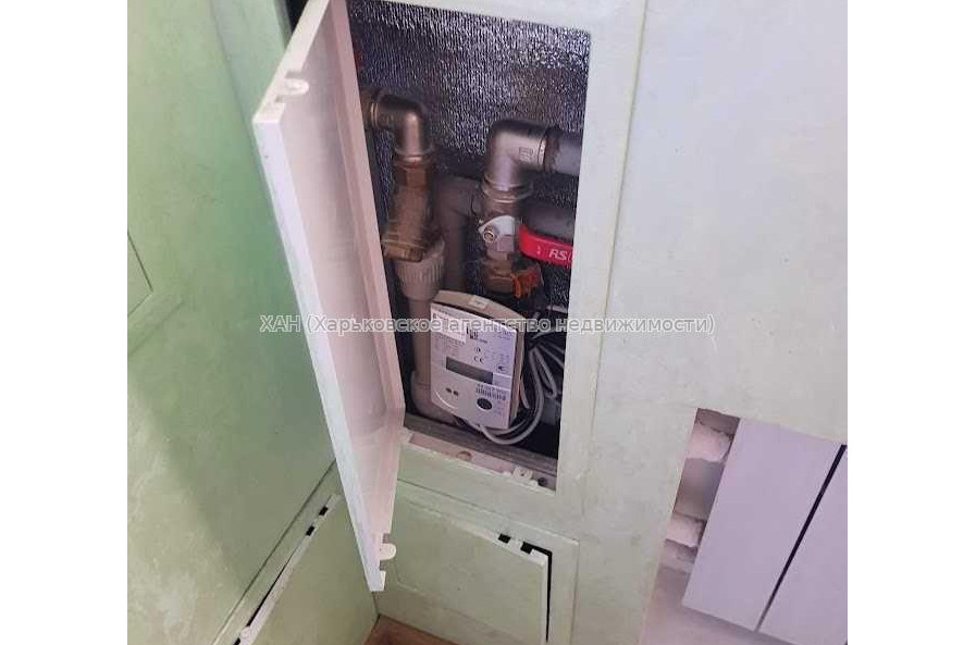 Продам квартиру, Александровский просп. , 2  ком., 65 м², капитальный ремонт 