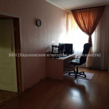 Продам квартиру, Александровский просп. , 2  ком., 65 м², капитальный ремонт 