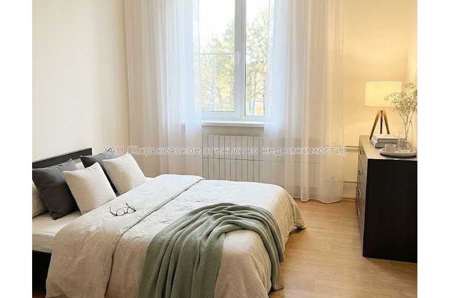 Продам квартиру, Александровский просп. , 2 кім., 65 м², капитальный ремонт 