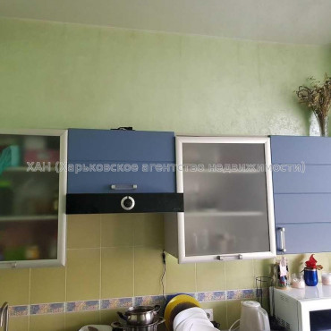 Продам квартиру, Александровский просп. , 2  ком., 65 м², капитальный ремонт 