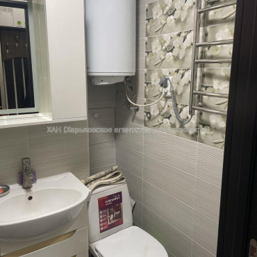 Продам квартиру, Михайлика ул. , 1 кім., 14 м², капитальный ремонт 