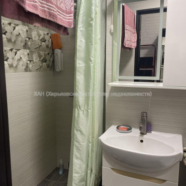 Продам квартиру, Михайлика ул. , 1 кім., 14 м², капитальный ремонт 