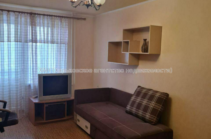 Сдам квартиру, 2  ком., 47 м², косметический ремонт 
