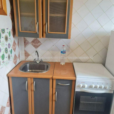 Сдам квартиру, 2  ком., 47 м², косметический ремонт 