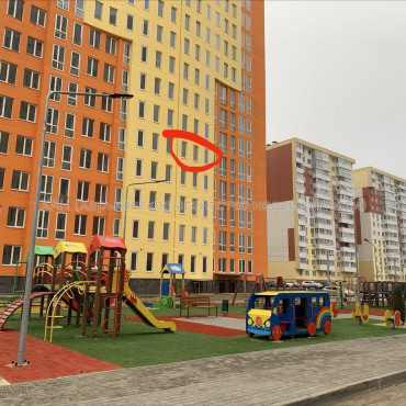 Продам квартиру, Гвардейцев Широнинцев ул. , 1 кім., 43 м², без внутренних работ 