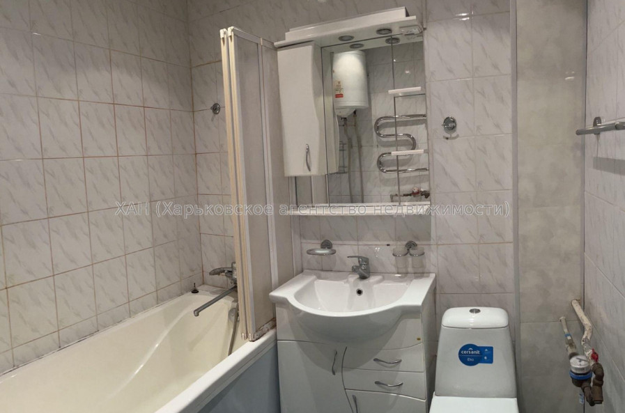 Сдам квартиру, Ахсарова Энвера ул. , 8/9 , 1  ком., 39 м², косметический ремонт 