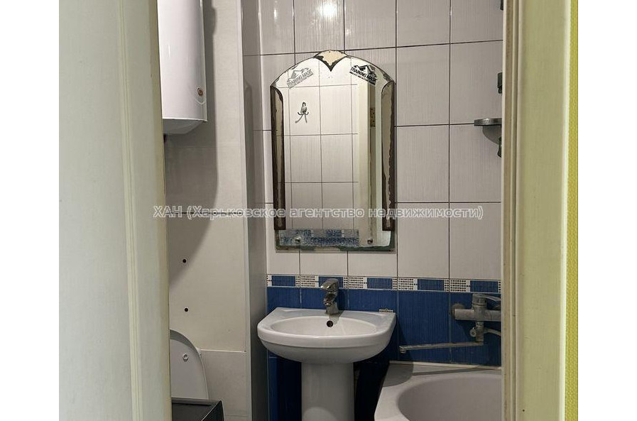 Продам квартиру, Победы просп. , 1  ком., 25.70 м², капитальный ремонт 