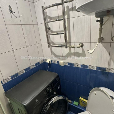 Продам квартиру, Победы просп. , 1  ком., 25.70 м², капитальный ремонт 