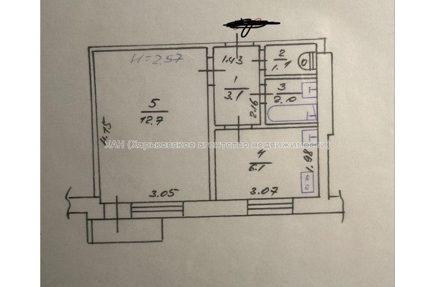 Продам квартиру, Победы просп. , 1  ком., 25.70 м², капитальный ремонт 