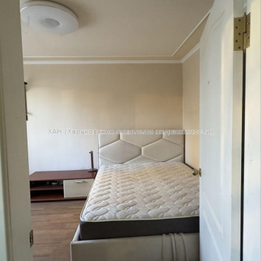 Продам квартиру, Победы просп. , 1  ком., 25.70 м², капитальный ремонт 