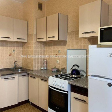 Продам квартиру, Зубарева Александра ул. , 1 кім., 42 м², капитальный ремонт 