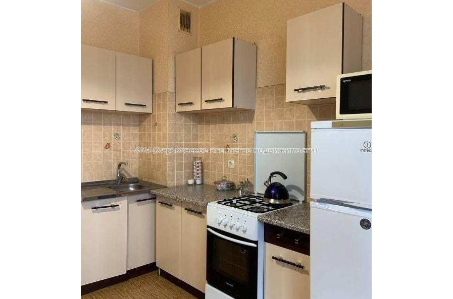 Продам квартиру, Зубарева Александра ул. , 1 кім., 42 м², капитальный ремонт 