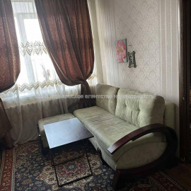 Продам квартиру, Академиков Ахиезеров ул. , 3  ком., 49.50 м², капитальный ремонт