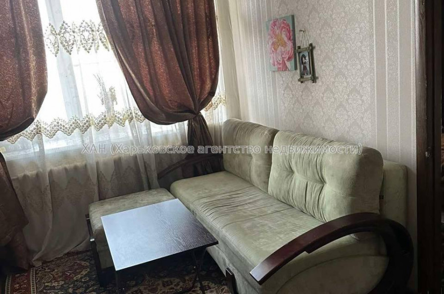 Продам квартиру, Академиков Ахиезеров ул. , 3  ком., 49.50 м², капитальный ремонт 