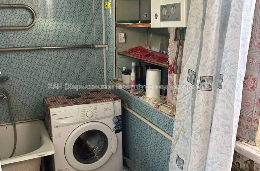 Продам квартиру, Академиков Ахиезеров ул. , 3  ком., 49.50 м², капитальный ремонт 