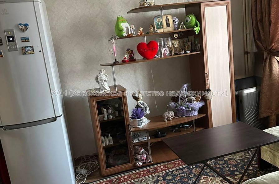 Продам квартиру, Академиков Ахиезеров ул. , 3  ком., 49.50 м², капитальный ремонт 
