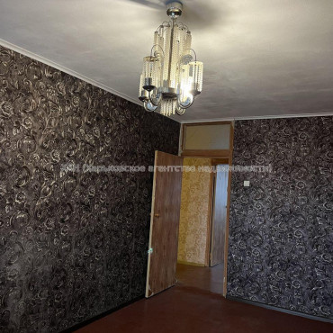 Продам квартиру, Победы просп. , 3 кім., 65 м², косметический ремонт 