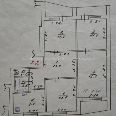 Продам квартиру, Натальи Ужвий ул. , 4 кім., 87.40 м², капитальный ремонт 