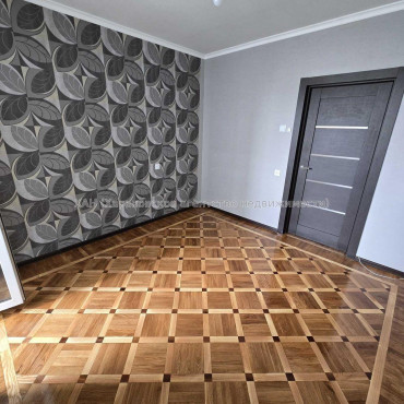 Продам квартиру, Натальи Ужвий ул. , 4 кім., 87.40 м², капитальный ремонт 