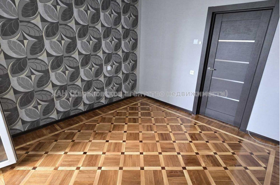 Продам квартиру, Натальи Ужвий ул. , 4 кім., 87.40 м², капитальный ремонт 