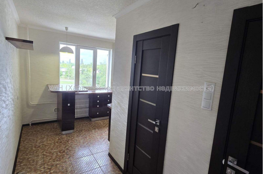 Продам квартиру, Натальи Ужвий ул. , 4 кім., 87.40 м², капитальный ремонт 