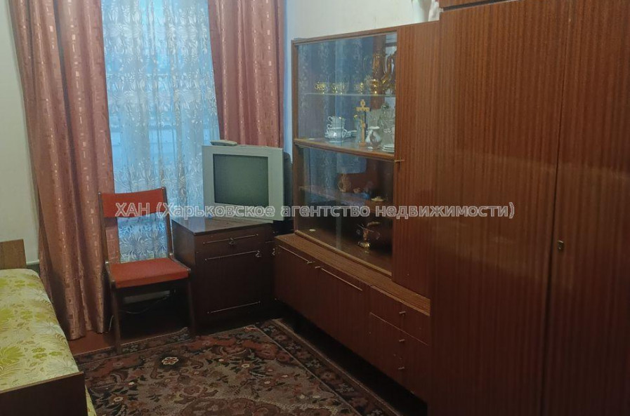 Продам квартиру, 12 Апреля ул. , 2  ком., 25.60 м², косметический ремонт 