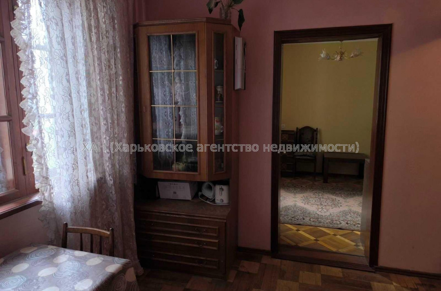 Продам квартиру, Людвига Свободы просп. , 1 кім., 29 м², косметический ремонт 