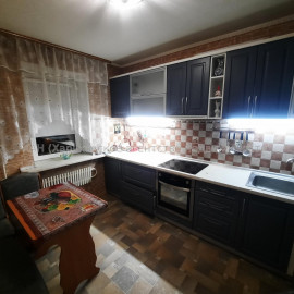 Сдам квартиру, Богомольца ул. , 1  ком., 38 м², капитальный ремонт