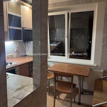 Сдам квартиру, Полтавский Шлях ул. , 2  ком., 46 м², евроремонт 