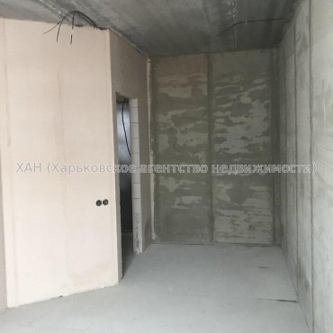 Продам квартиру, Шевченковский пер. , 1  ком., 33 м², без внутренних работ 