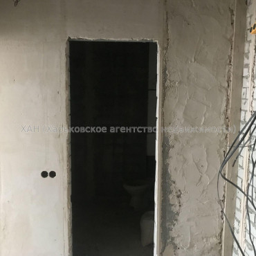 Продам квартиру, Шевченковский пер. , 1 кім., 33 м², без внутренних работ 