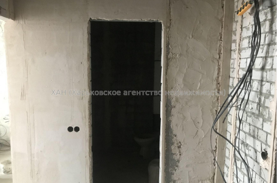 Продам квартиру, Шевченковский пер. , 1 кім., 33 м², без внутренних работ 