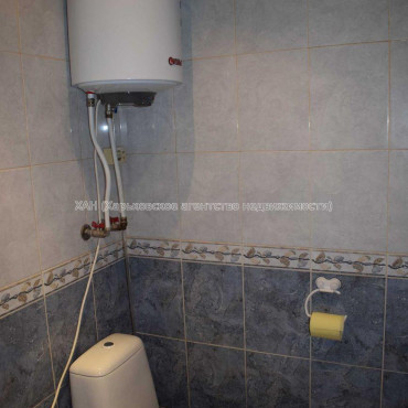 Продам квартиру, Набережный въезд , 2 кім., 52 м², косметический ремонт 