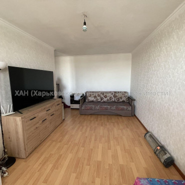 Продам квартиру, Победы просп. , 1  ком., 33 м², косметический ремонт 