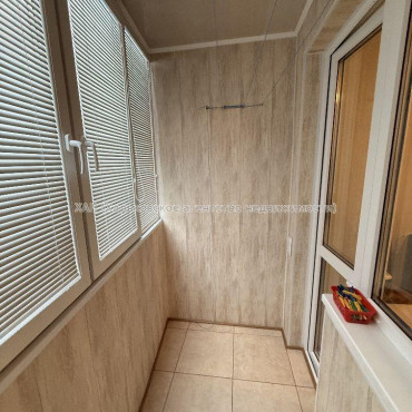 Продам квартиру, Валентиновская ул. , 3 кім., 69.40 м², евроремонт 