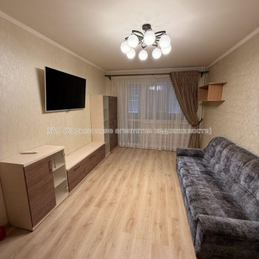Продам квартиру, Валентиновская ул. , 3 кім., 69.40 м², евроремонт 