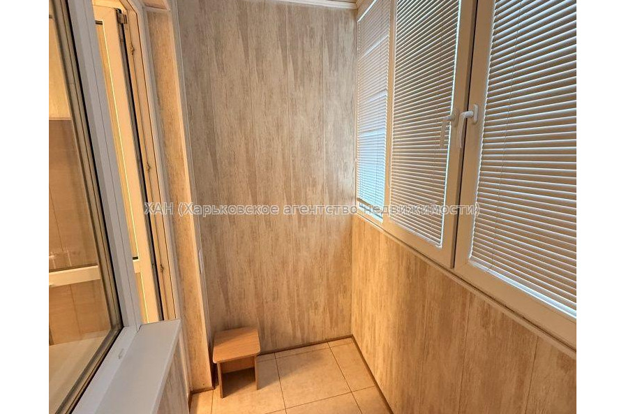 Продам квартиру, Валентиновская ул. , 3 кім., 69.40 м², евроремонт 