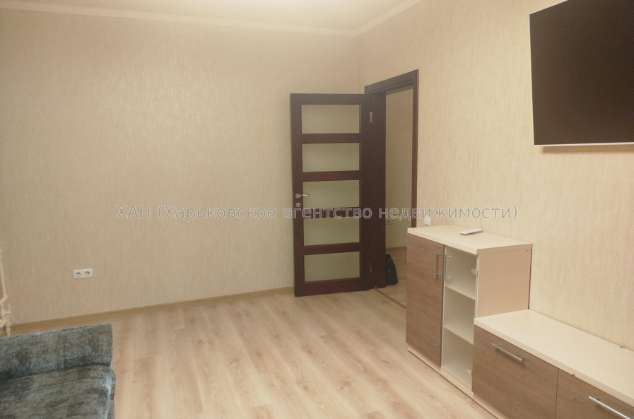 Продам квартиру, Валентиновская ул. , 3 кім., 69.40 м², евроремонт 