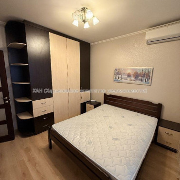 Продам квартиру, Валентиновская ул. , 3 кім., 69.40 м², евроремонт 